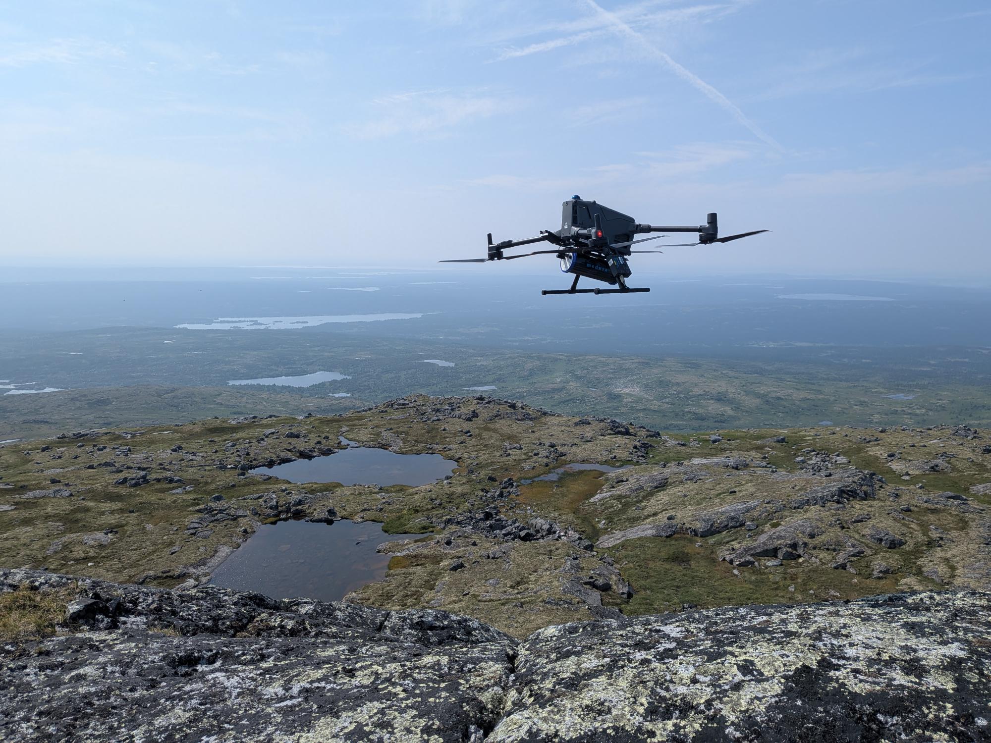 Altomaxx crew flying a drone-based radiometric survey